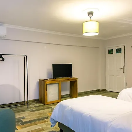 Avlu Tophane Otel